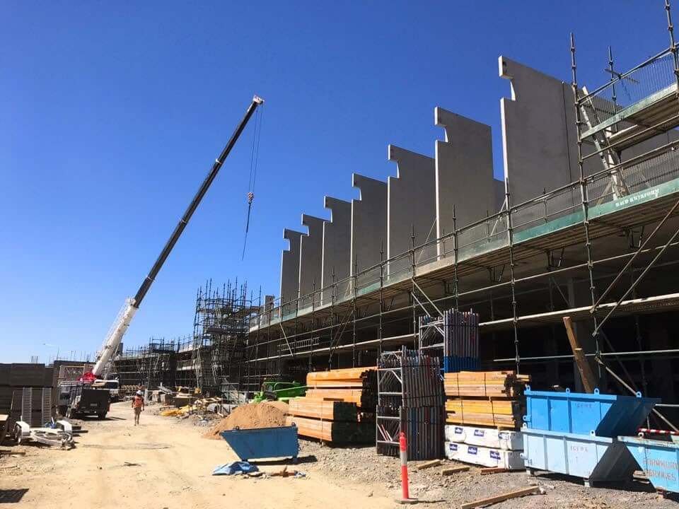 Retaining Wall Construction Professionally built brick retaining wall for a Canberra residential property